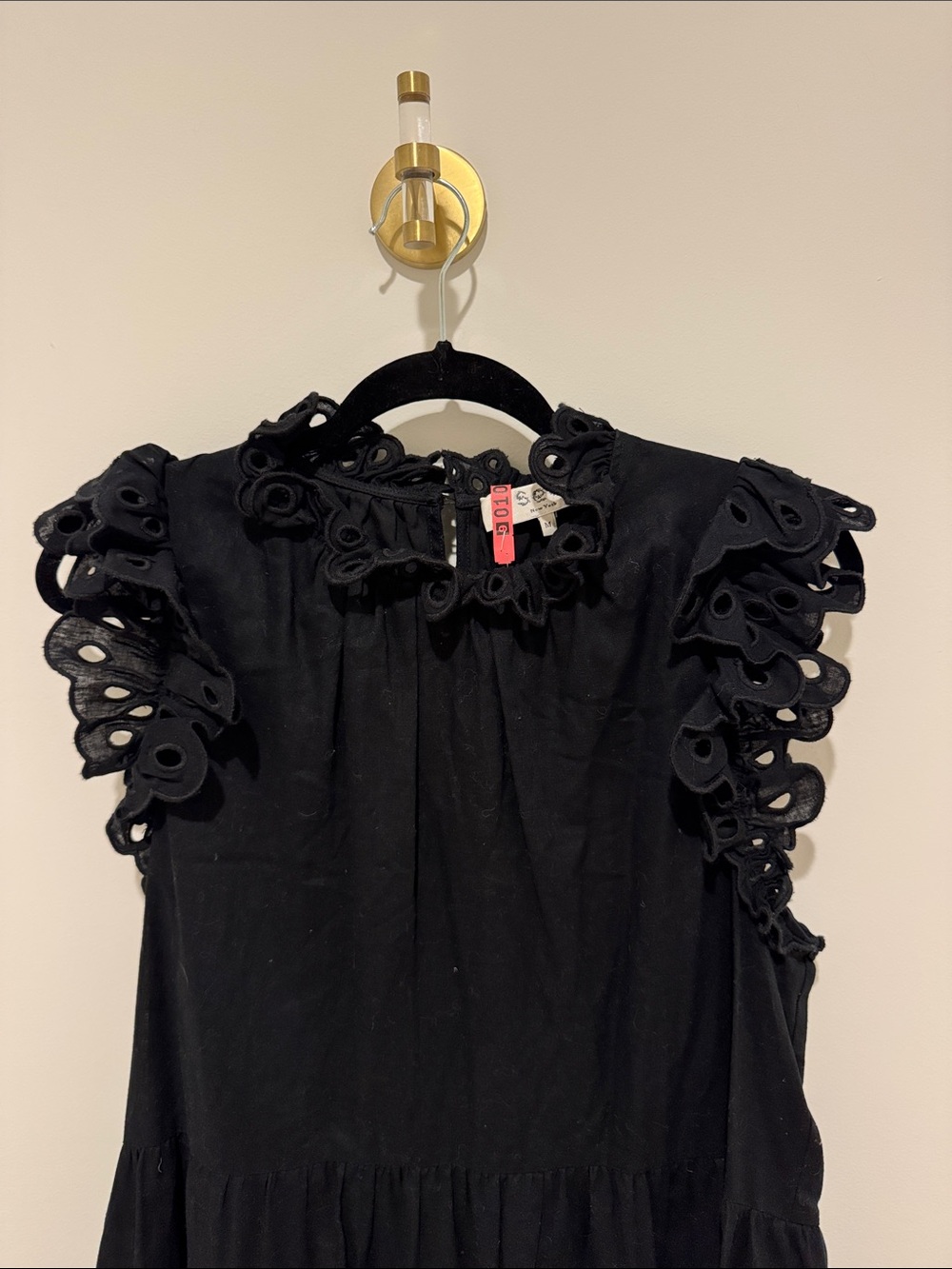 Sea New York Dress 🖤 - Picture 3 of 7